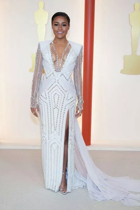 dresses-from-2023-oscars-32_9-17 Dresses from 2023 oscars