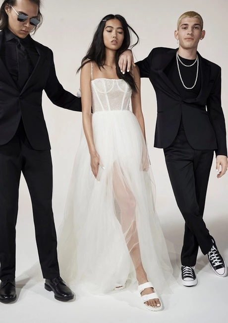 vera-wang-wedding-dresses-2023-87_15-7 Vera wang wedding dresses 2023