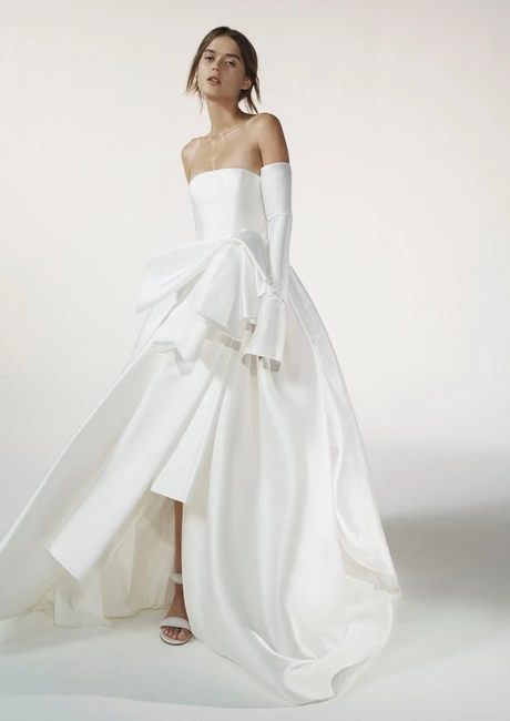 vera-wang-wedding-dresses-2023-87_17-9 Vera wang wedding dresses 2023