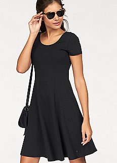 black-jersey-skater-dress-14_10 Black jersey skater dress