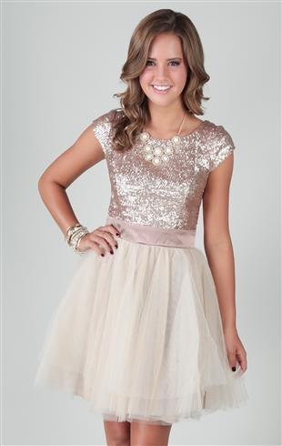 homecoming-dresses-with-cap-sleeves-75_11 Homecoming dresses with cap sleeves
