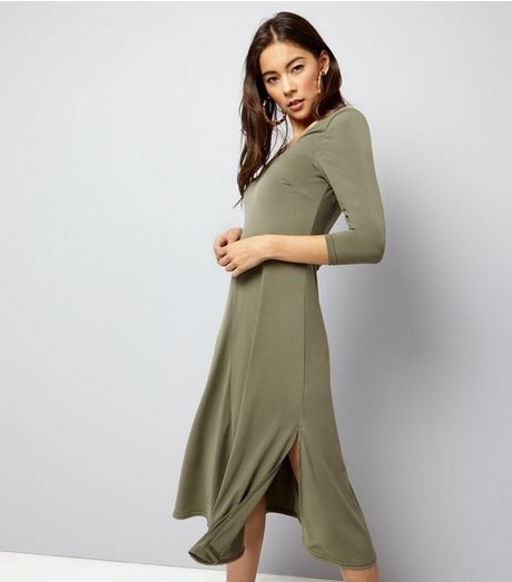 midi-skater-dress-with-long-sleeves-43_11 Midi skater dress with long sleeves