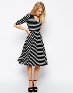 midi-skater-dress-with-long-sleeves-43_13 Midi skater dress with long sleeves