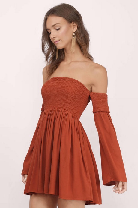 Black off the shoulder skater dress Dresses are the most-wanted wardrobe item for day-to-night dressing. From cool-tone whites to block brights, we've got the everyday skater dresses and party-ready bodycon styles that are perfect for transitioning from day to play.