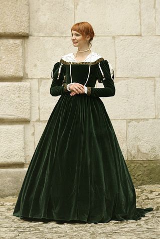 dresses-made-of-velvet-57_16 Dresses made of velvet