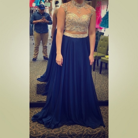 navy-blue-two-piece-prom-dress-44_12 Navy blue two piece prom dress