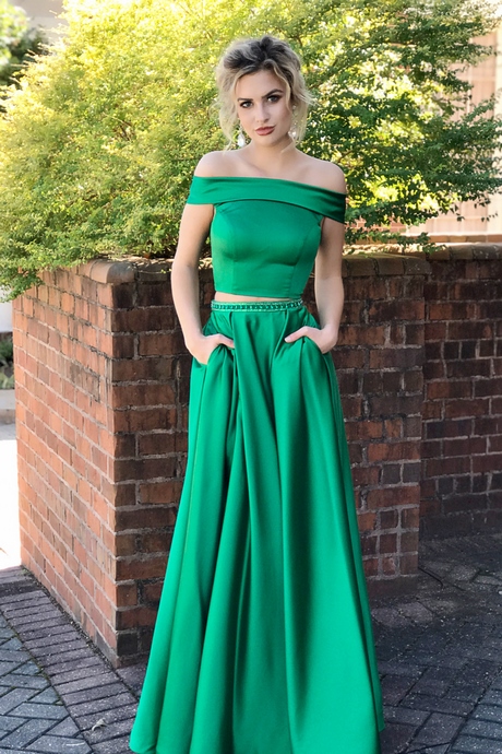 two-piece-green-prom-dress-98_6 Two piece green prom dress