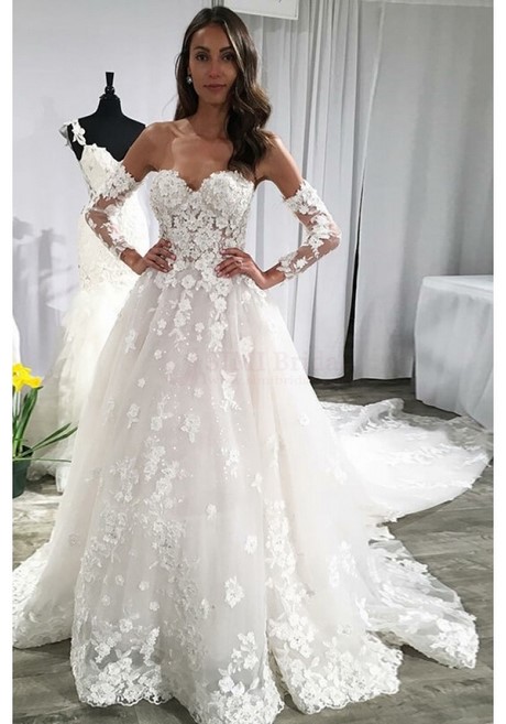 a-line-lace-wedding-dress-with-sleeves-48_17 A line lace wedding dress with sleeves