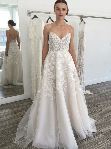 a-line-lace-wedding-gown-63_3 A line lace wedding gown