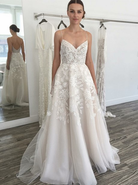 all-over-lace-wedding-dress-89_17 All over lace wedding dress