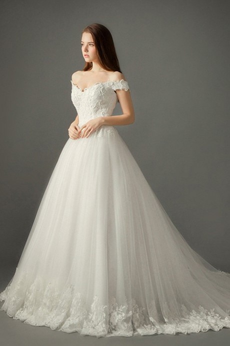 beautiful-wedding-dresses-with-lace-22_7 Beautiful wedding dresses with lace