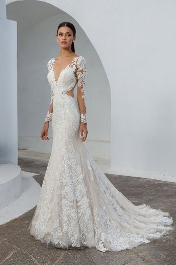 fitted-lace-wedding-dress-with-sleeves-69 Fitted lace wedding dress with sleeves
