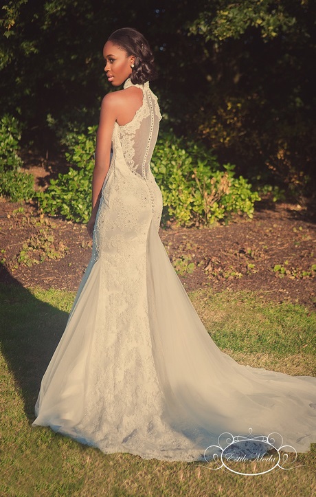 high-back-lace-wedding-dress-94_3 High back lace wedding dress