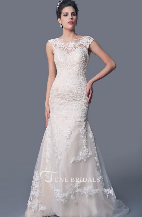 high-back-lace-wedding-dress-94_5 High back lace wedding dress