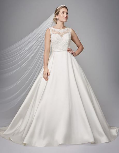 lace-ballroom-wedding-dresses-80_13 Lace ballroom wedding dresses