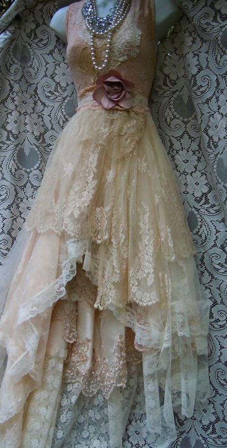 lace-cream-wedding-dress-05_11 Lace cream wedding dress