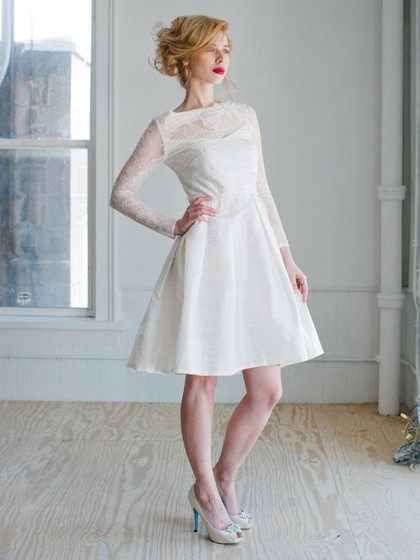 lace-long-sleeve-short-wedding-dress-94_14 Lace long sleeve short wedding dress