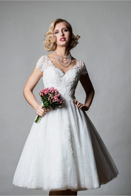 lace-short-wedding-dress-with-sleeves-18_14 Lace short wedding dress with sleeves
