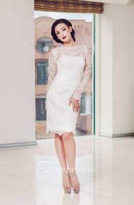 lace-sleeve-short-wedding-dress-84_10 Lace sleeve short wedding dress