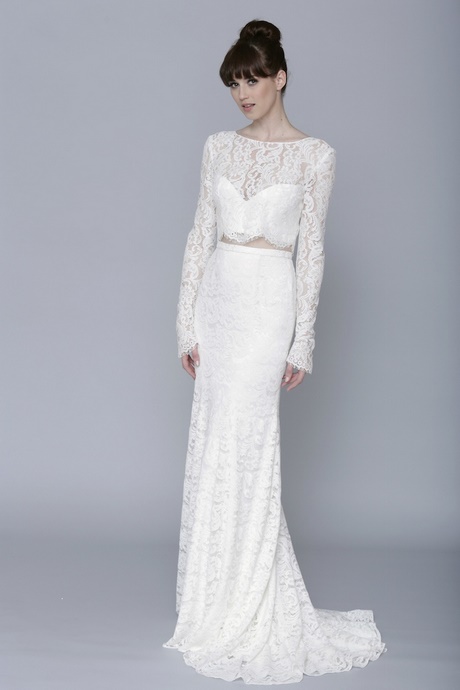 lace-top-wedding-dress-with-sleeves-77_10 Lace top wedding dress with sleeves