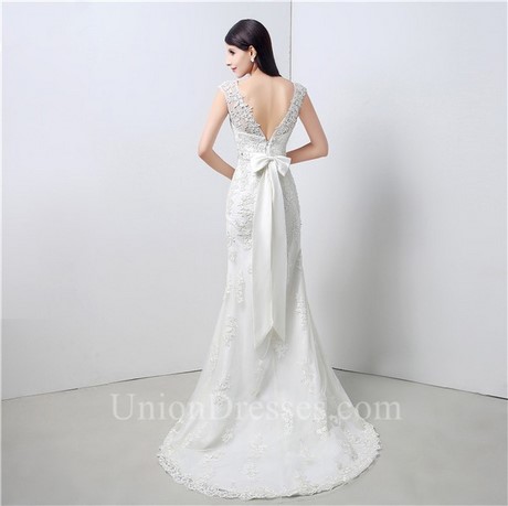 lace-wedding-dress-with-bow-60_14 Lace wedding dress with bow