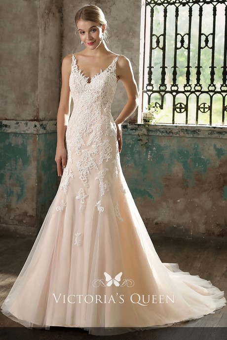 romantic-lace-wedding-gowns-56_11 Romantic lace wedding gowns