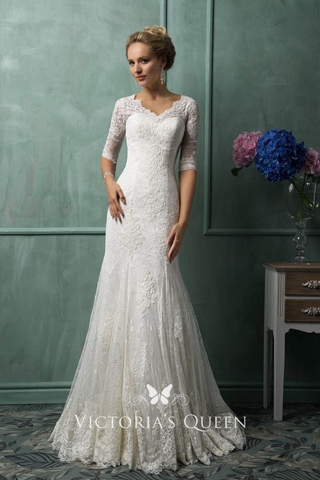 short-lace-sleeve-wedding-dress-45_12 Short lace sleeve wedding dress