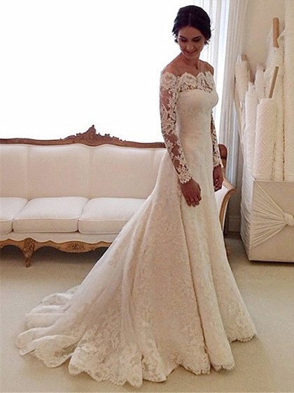 stunning-lace-wedding-dresses-91_12 Stunning lace wedding dresses