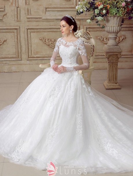 white-lace-gown-wedding-51_3 White lace gown wedding