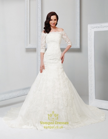white-wedding-dress-with-lace-sleeves-64_2j White wedding dress with lace sleeves