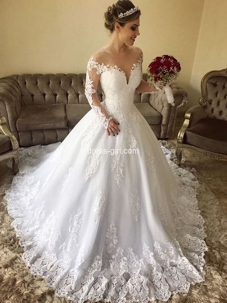 white-wedding-dress-with-lace-sleeves-64_5 White wedding dress with lace sleeves