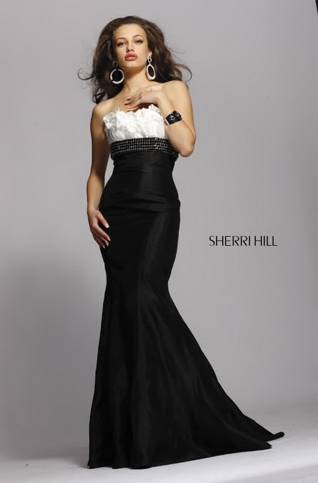 black-and-white-evening-gown-10_20 Black and white evening gown