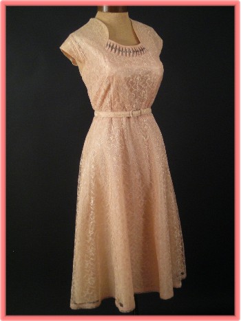 vintage-special-occasion-dresses-41_18 Vintage special occasion dresses