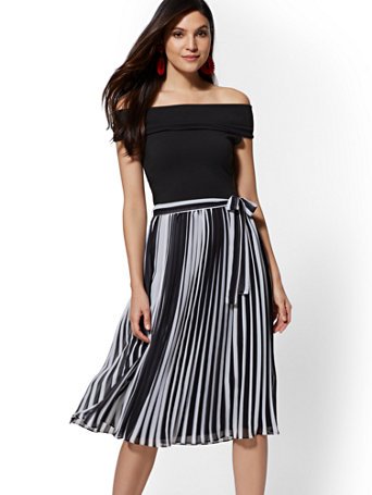 black-and-white-pleated-dress-37 Black and white pleated dress