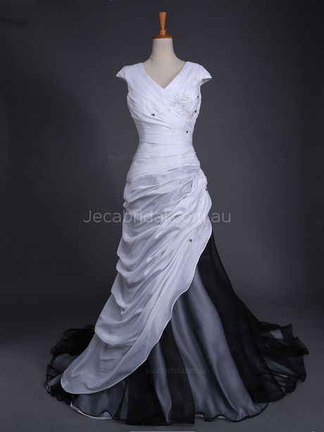 black-and-white-wedding-gown-89_2 Black and white wedding gown