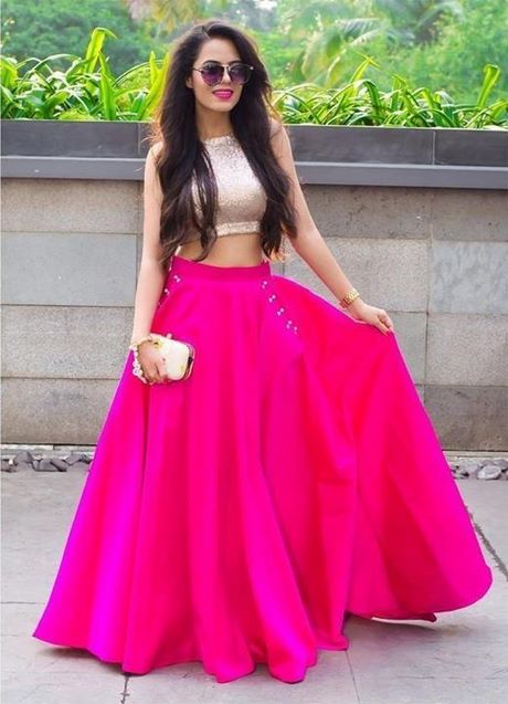 crop-top-with-long-skirt-online-17_13 Crop top with long skirt online