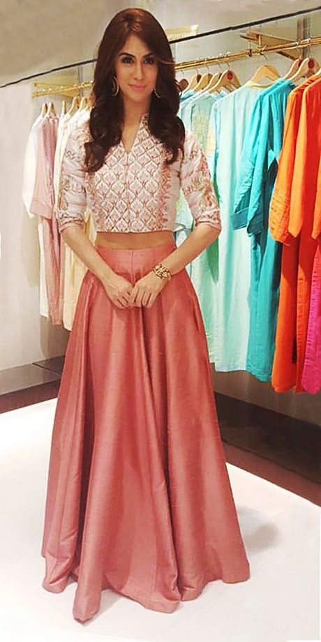 crop-top-with-long-skirt-online-17_14 Crop top with long skirt online