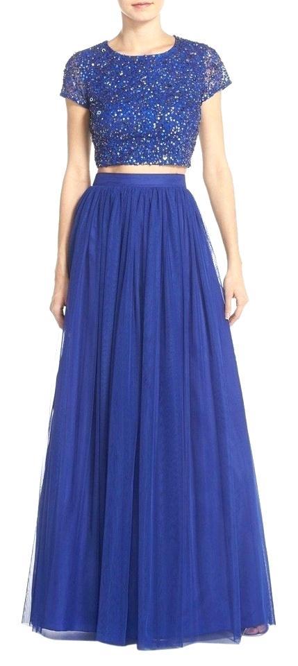 crop-top-with-long-skirt-online-17_8 Crop top with long skirt online