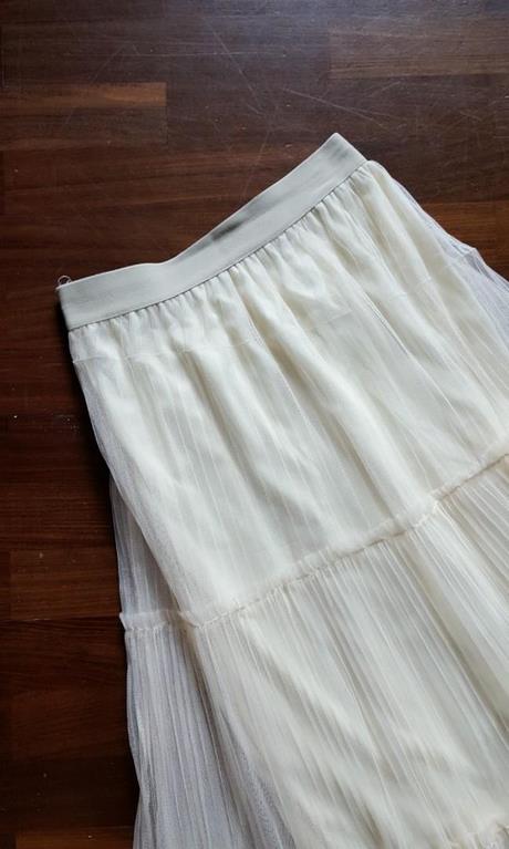 white-chiffon-maxi-skirt-17_16 White chiffon maxi skirt