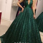 Emerald green prom dresses 2022