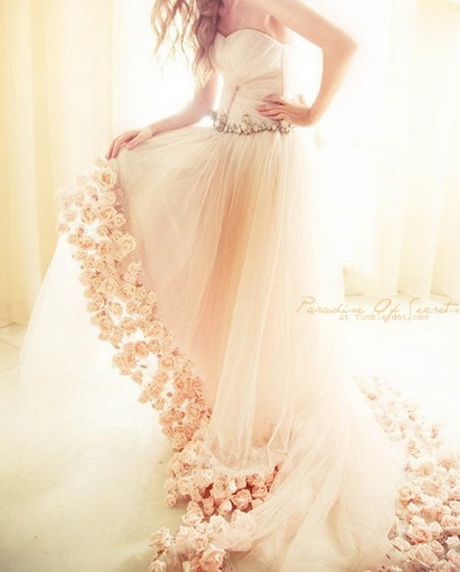 alternative-bridal-gowns-68 Alternative bridal gowns