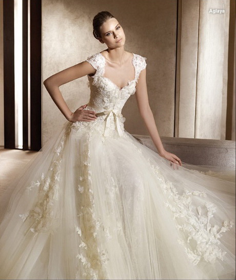 bridal-gowns-lace-92-17 Bridal gowns lace