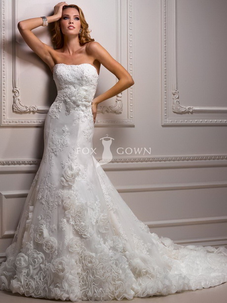 fitted-lace-wedding-dress-03-11 Fitted lace wedding dress
