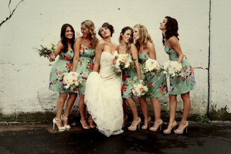 floral-print-bridesmaid-dresses-57-7 Floral print bridesmaid dresses