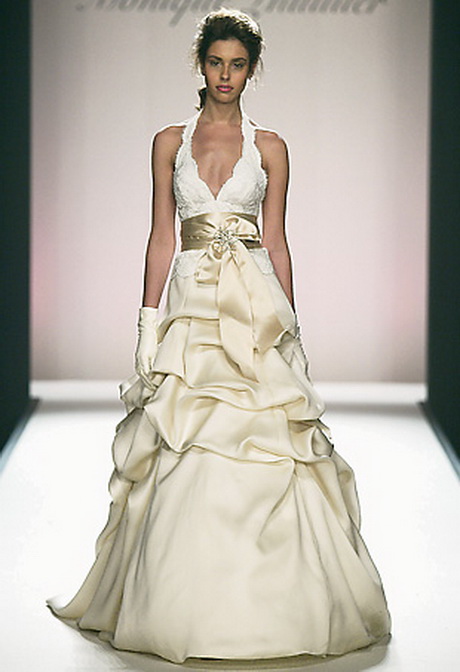 halter-style-wedding-gowns-31-4 Halter style wedding gowns