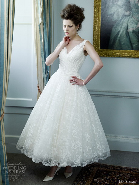 lace-tea-length-wedding-dress-81-16 Lace tea length wedding dress