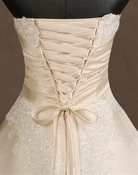 lace-up-wedding-dresses-58-5 Lace up wedding dresses