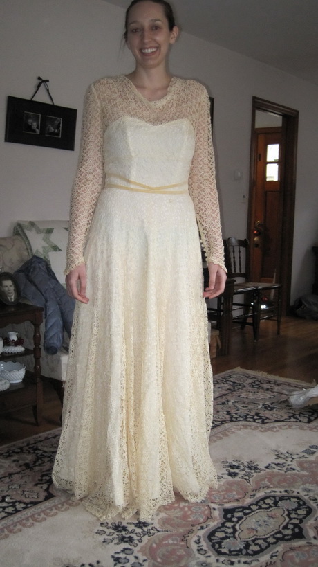 lace-vintage-wedding-dresses-96-15 Lace vintage wedding dresses
