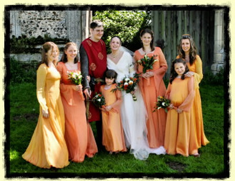 medieval-bridesmaid-dresses-42-15 Medieval bridesmaid dresses