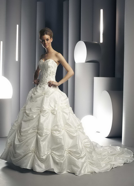most-expensive-wedding-dresses-04-2 Most expensive wedding dresses